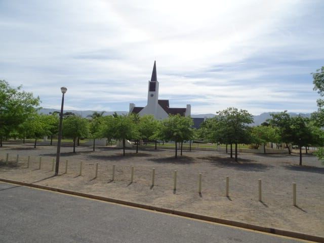 Tulbagh church amongst the grapes